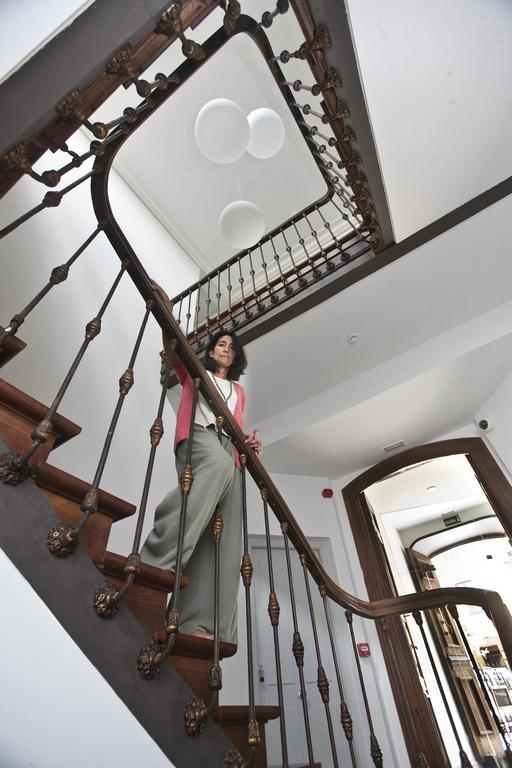 Emebed Posada กาสโตรเฮริซ ภายนอก รูปภาพ